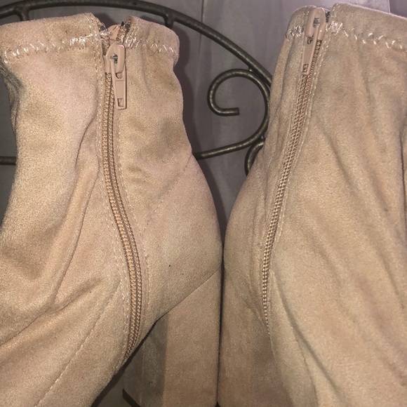 Open toe ankle booties 👢💞 - Picture 4 of 5